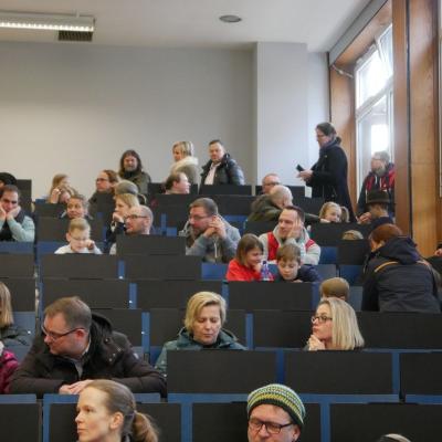 Warten auf die Begrüßung