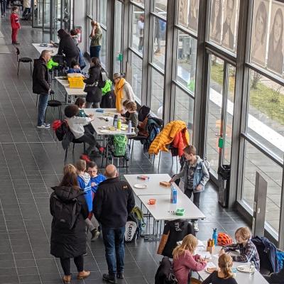 Warten auf die Siegerehrung