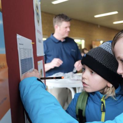Bei der Anmeldung - Foto: Jürgen Küppers