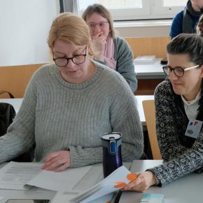 Bei der Korrektur - Foto: Jürgen Küppers