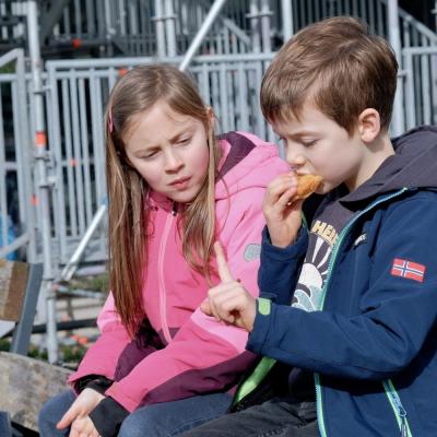 Warten auf die Siegerehrung - Foto: Jürgen Küppers