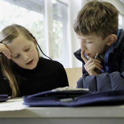 Bild 67: Bei der Aufgabenbearbeitung im Seminarraum, Foto: Jürgen Küppers