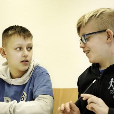 Bild 88: Bei der Aufgabenbearbeitung im Seminarraum, Foto: Jürgen Küppers