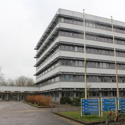 Das Institutsgebäude in der Olshausenstr. 75, der Austragungsort der Landesrunde Nord