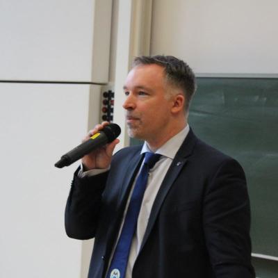 Cay Tonner bei der Begrüßung