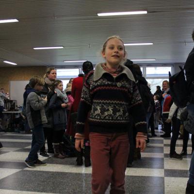 Treffpunkt nach der Aufgabenbearbeitung: vor den Hörsälen