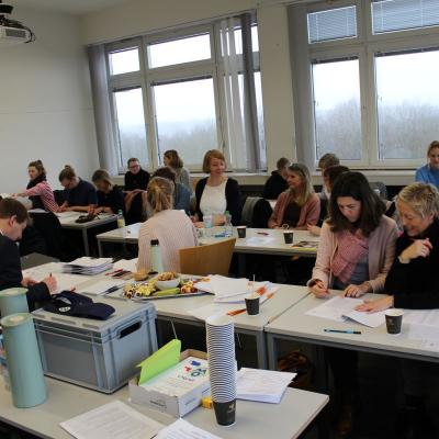 Mit über 20 Personen wurde die Korrektur in einer Stunde geschafft